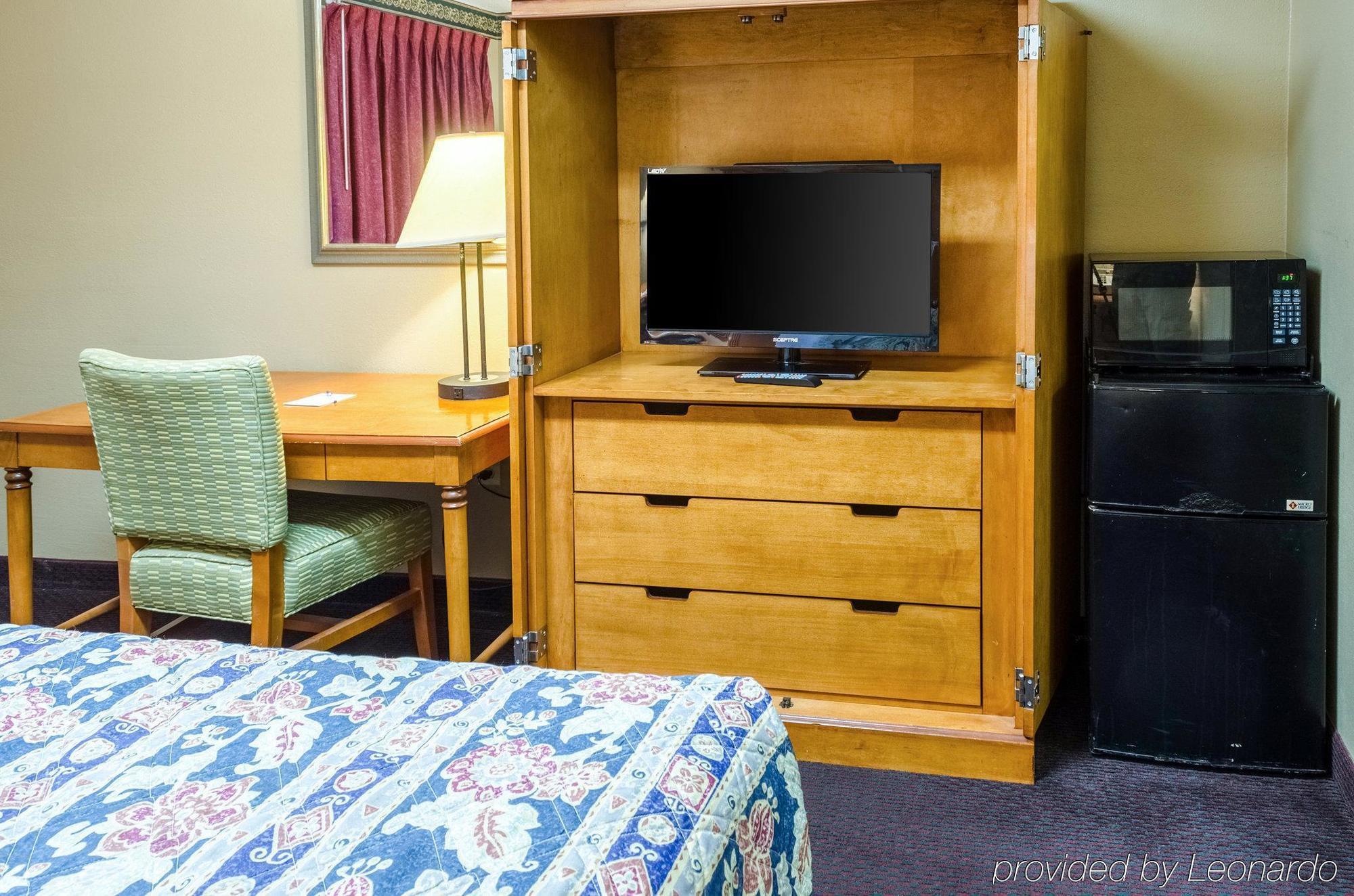 Rodeway Inn Indianola Ngoại thất bức ảnh