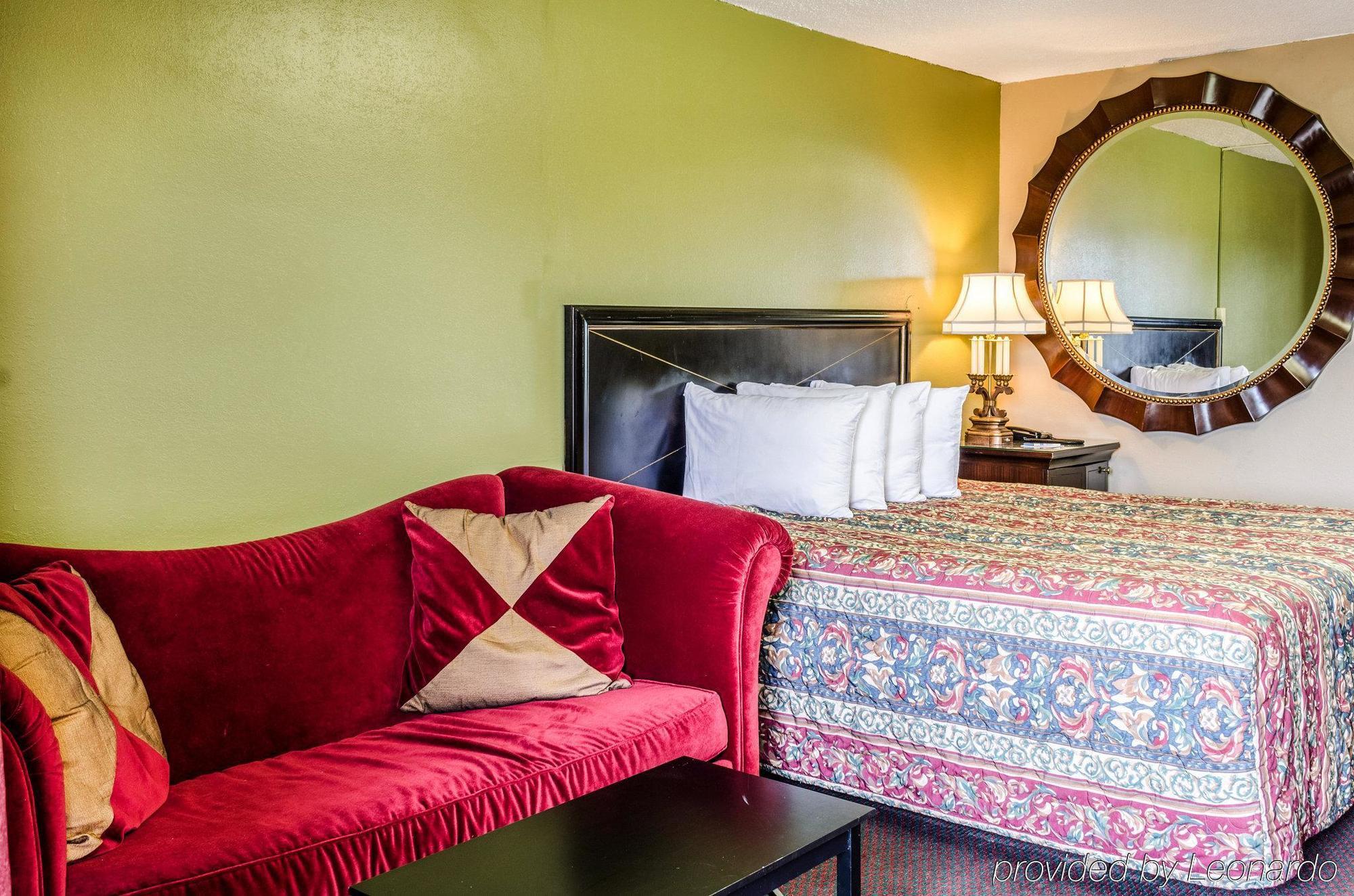 Rodeway Inn Indianola Ngoại thất bức ảnh